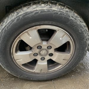 Bridgestone Dueler A/T 697