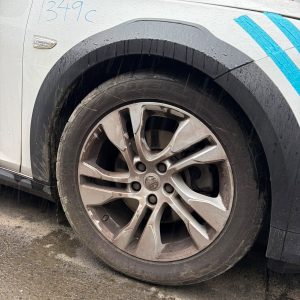 Tyre & wheel 235/50R18 101W